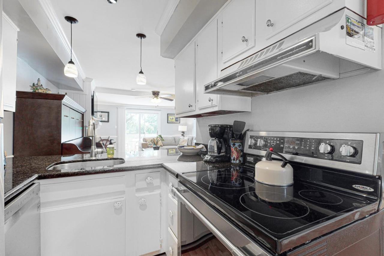 Driftwood Villa - 262 Edisto Beach Bagian luar foto